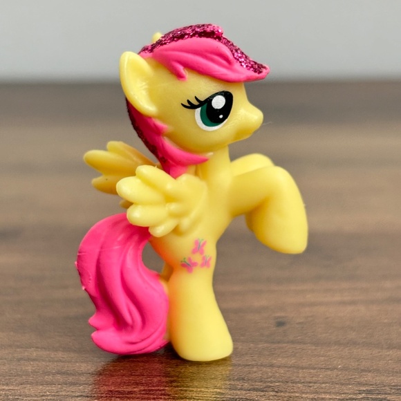 2010 MY LITTLE PONY Blind Bag Wave 15 Glitter FLUTTERSHY Figure 2"  Cake Topper - Picture 8 of 8
